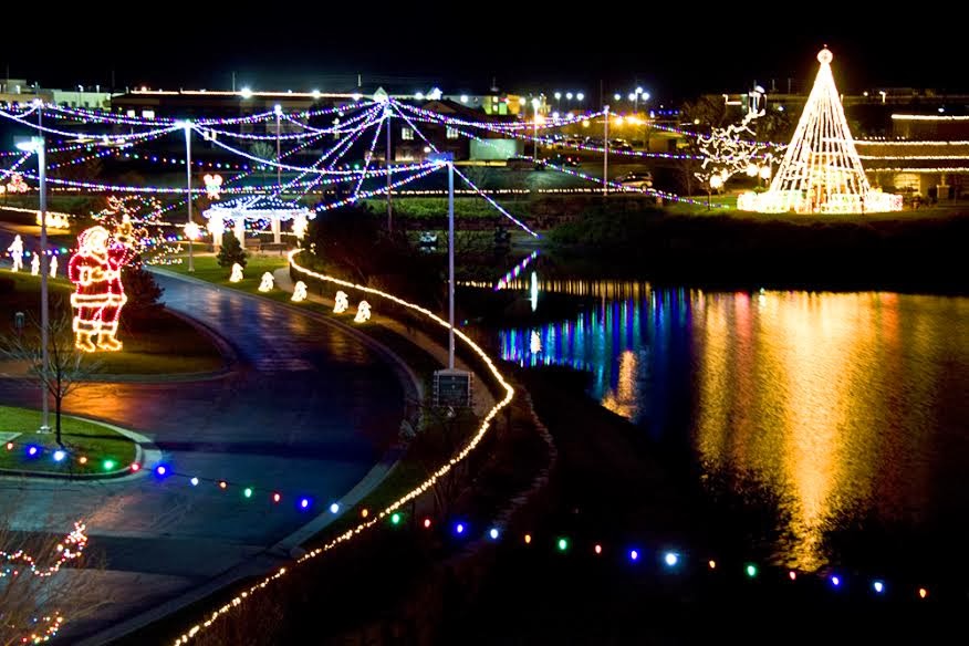 Wichita Area Events Heartspring's "Lights on the Lake"