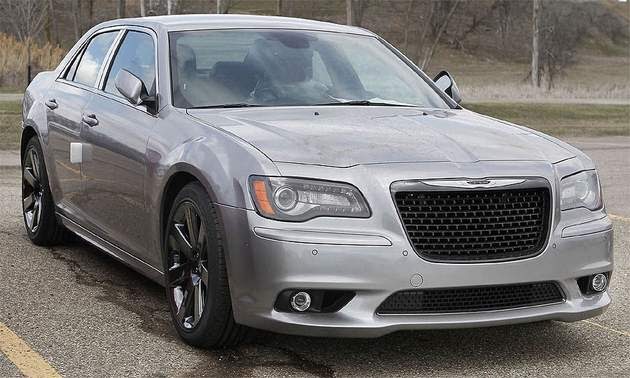 Chrysler Accessories 2012 Chrysler 300c Srt8