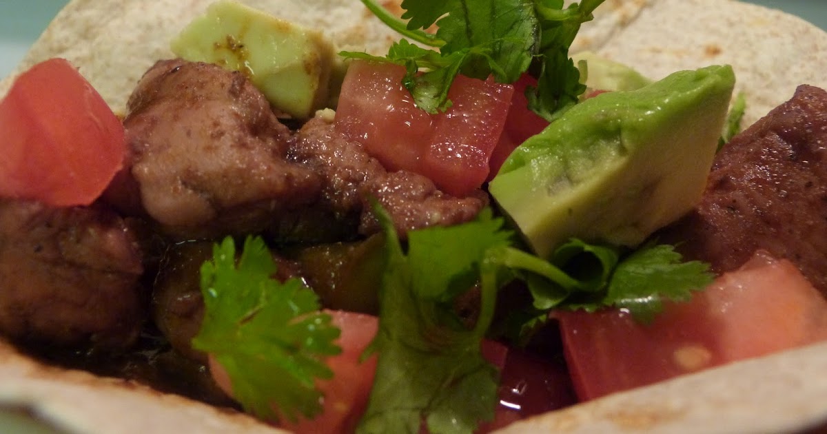 I Like to Cook. Sorry if You Don't. Red Wine Chicken Fajitas with Cilantro & Avocado