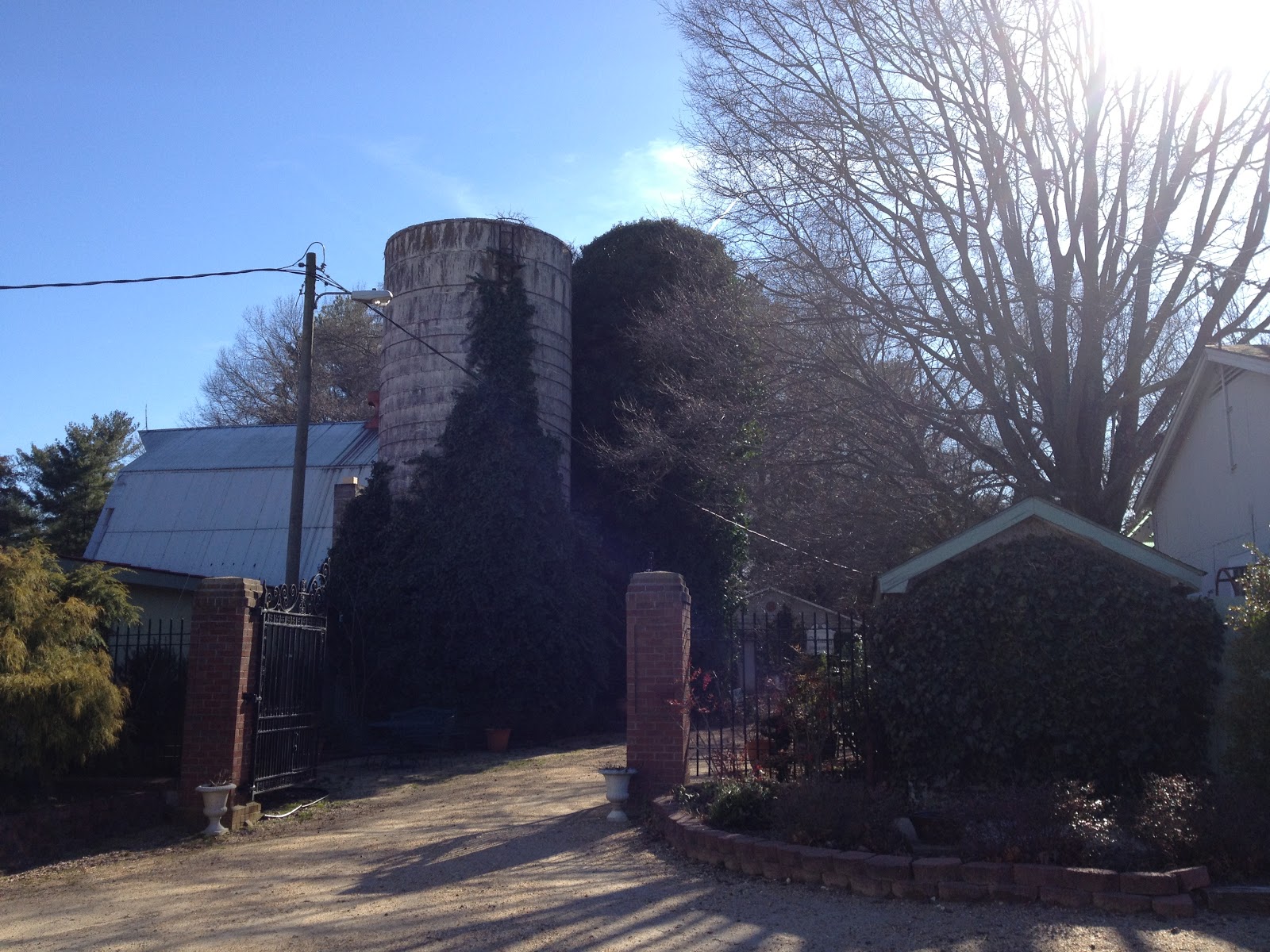 At the Lamppost Ingleside Plantation Vineyards