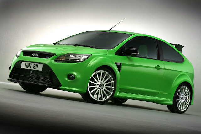 http://1.bp.blogspot.com/-eW92GzxlWPU/TypHs0LNJ8I/AAAAAAAAAGE/JKTtwn_URLk/s640/2011-ford-focus-rs.jpg