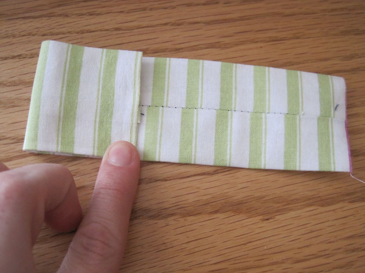 Easiest Ever Bow Tie Tutorial / The Wallace House