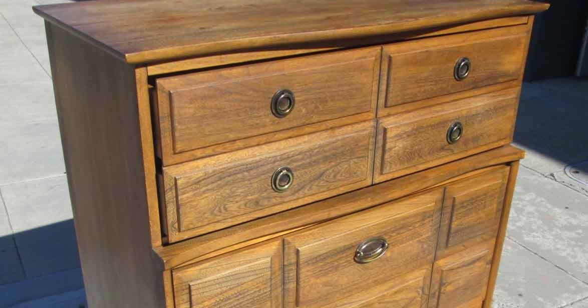 UHURU FURNITURE & COLLECTIBLES SOLD LA Period Furniture Chest of