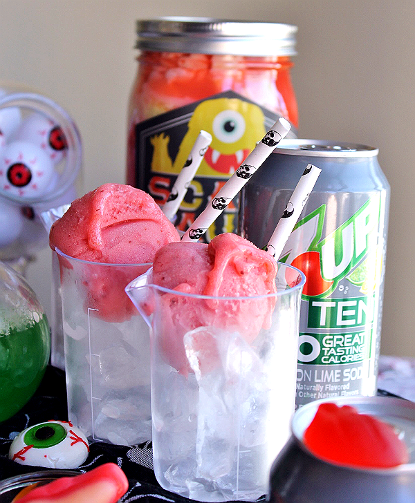 Momma Told Me: Poisoned Pepper Candy Apples + Heads Up 7Up Punch Recipes  #DrinkTEN