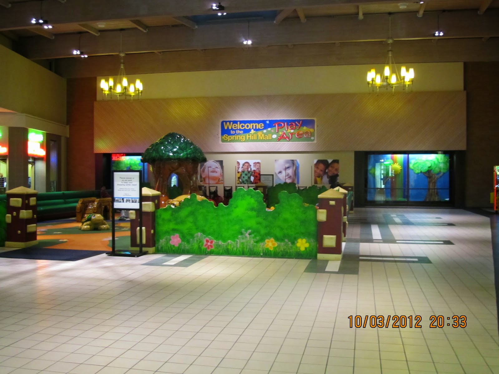 spring hill mall shoe stores