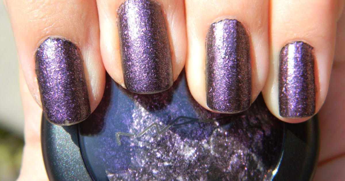 Makeup and Art Freak DIY Eyeshadow Nail Polish