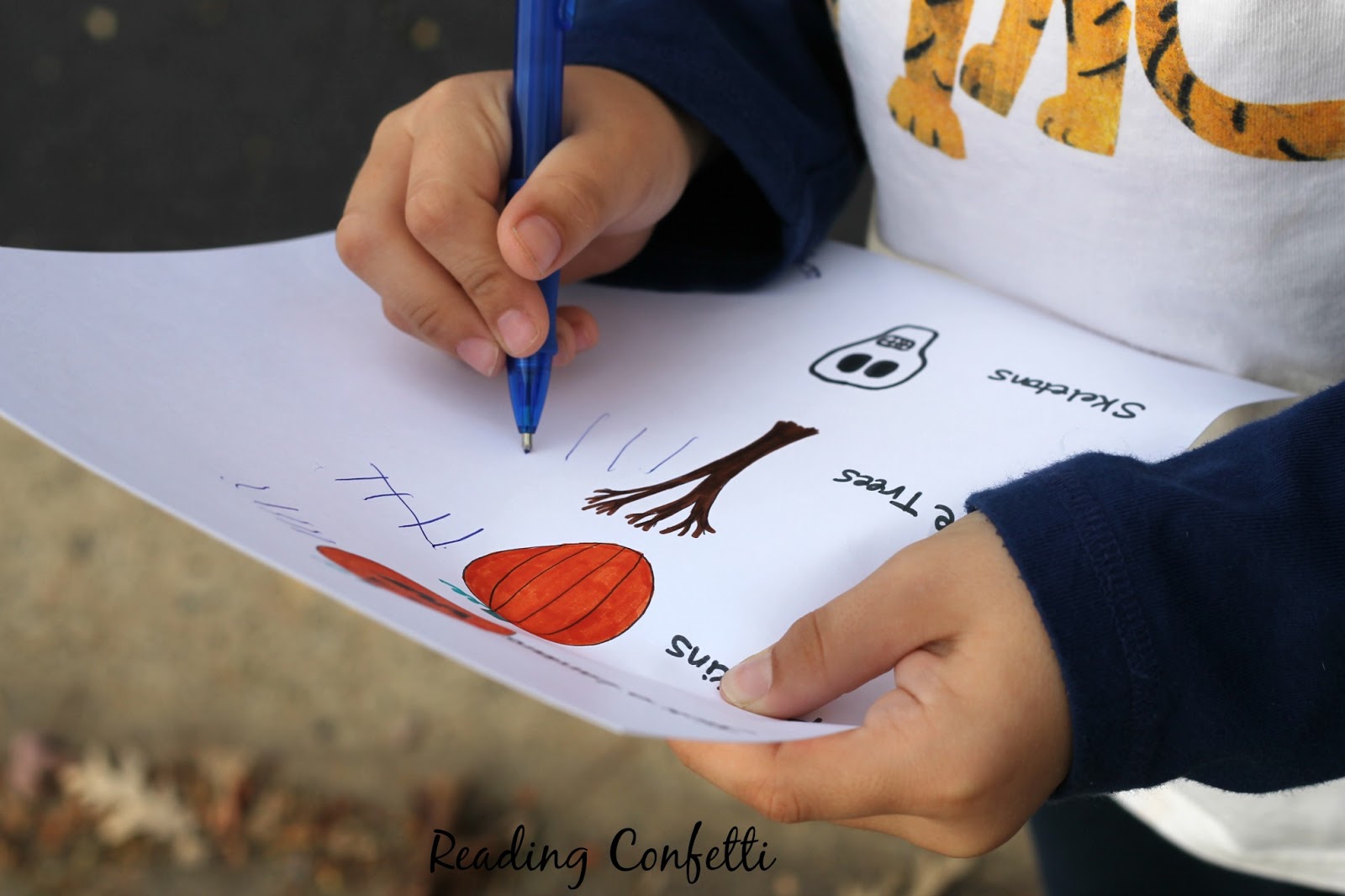 Make a simple tally mark scavenger hunt for your neighborhood this Halloween.