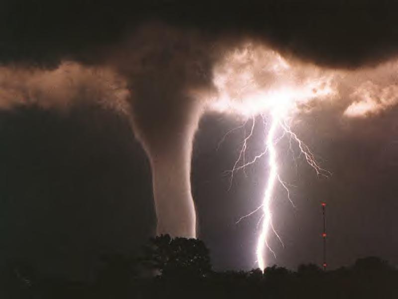 How Lightning Occurs