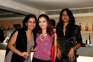 ranjini-hot-drinking-with-friends
