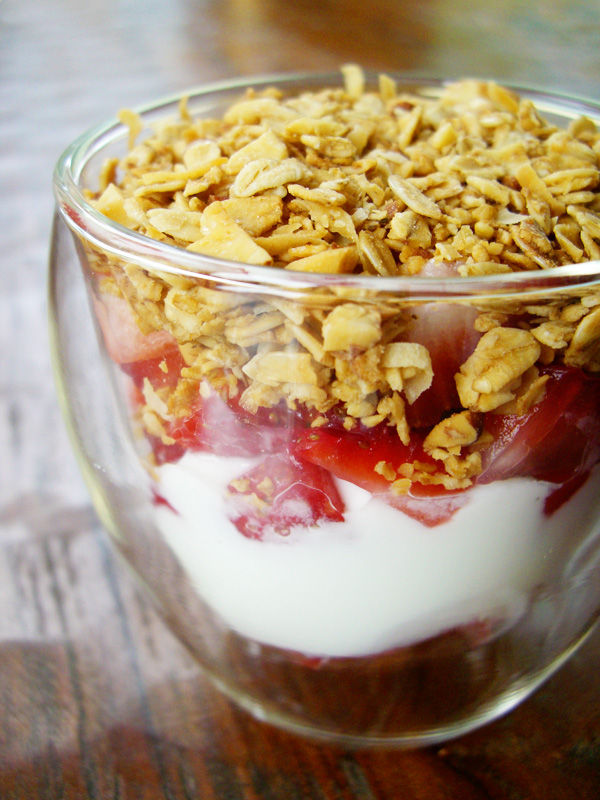 fresh strawberry yogurt parfaits Sweet Anna's