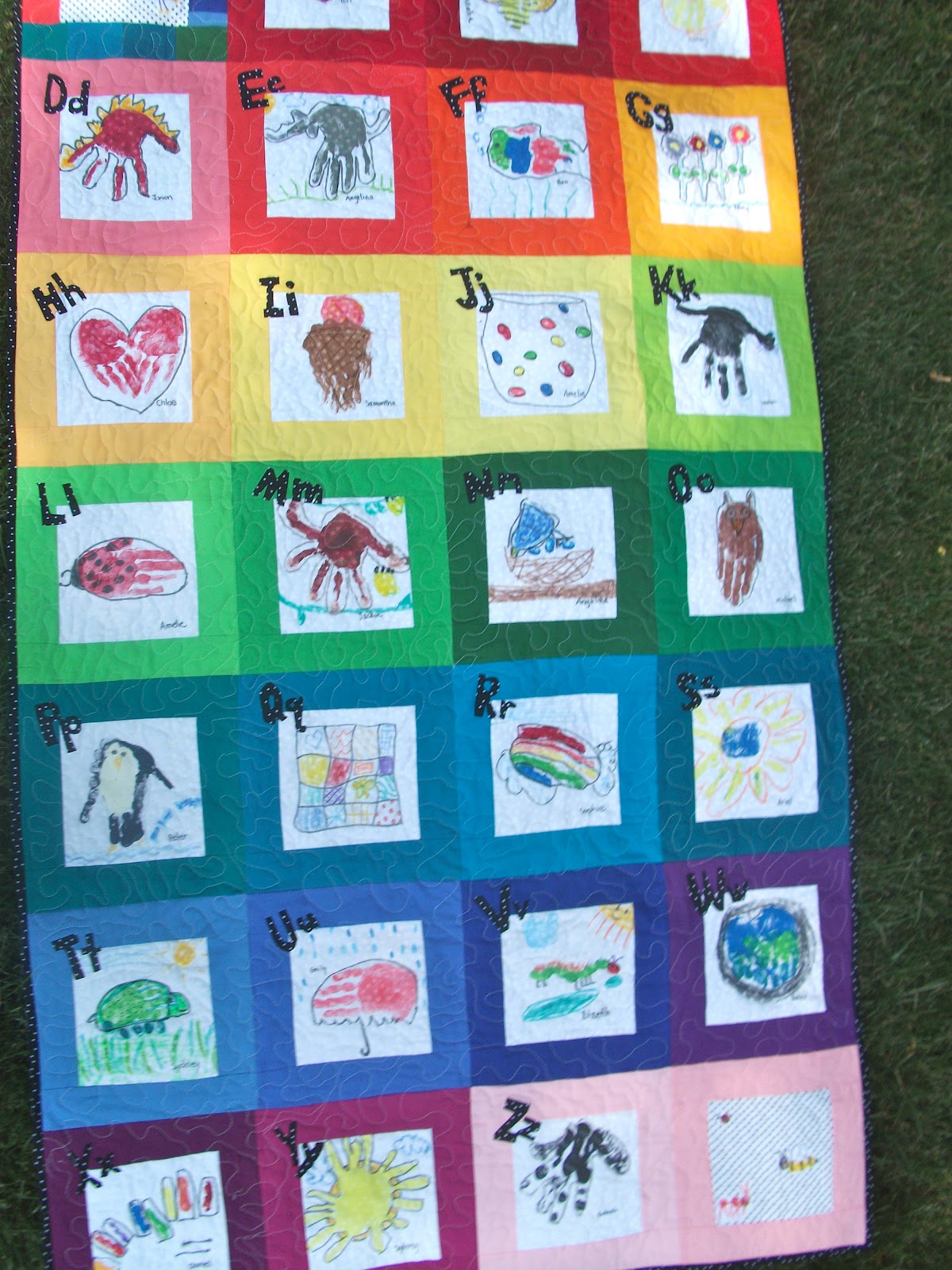 The Kindergarten Teacher: The Kindergarten Handprint Quilt 2012