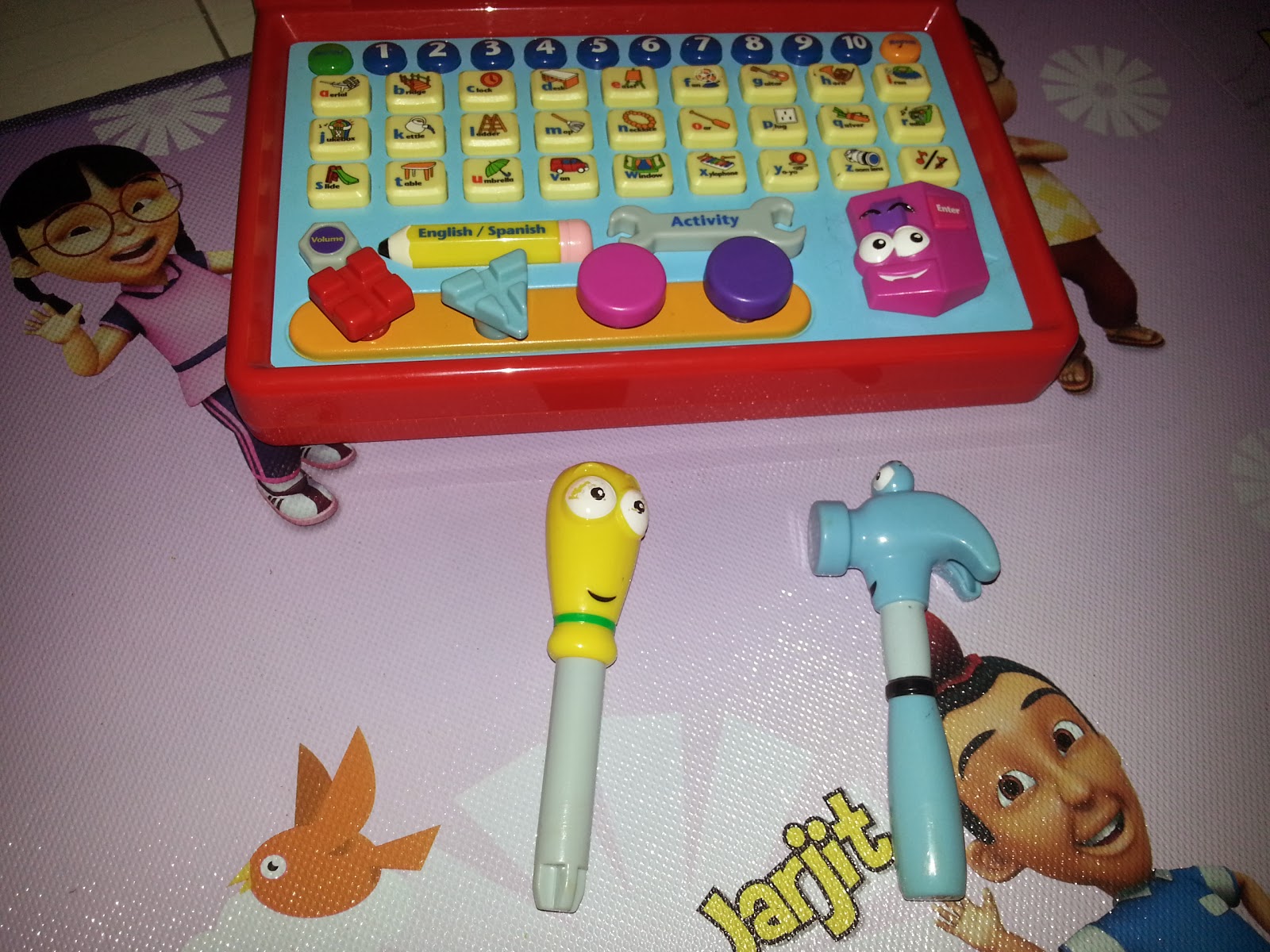 MYBUNDLETOYS2 VTECH Learning Handy Manny Laptop (SOLD)