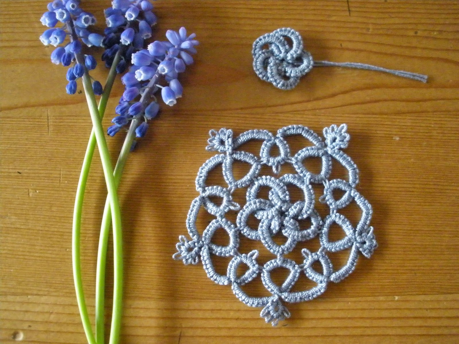 Goudenregen More celtic tatting. Nogmaals keltisch frivolité