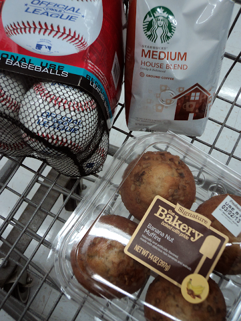 Quick Breakfast Options with Starbucks and The Bakery at Walmart #Delicious Pairings