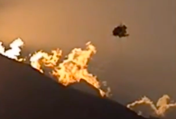 Новости об НЛО: Черный НЛО вылетает из жерла вулкана в Мексике, световой столб в Чувашии, руины в Гватемале