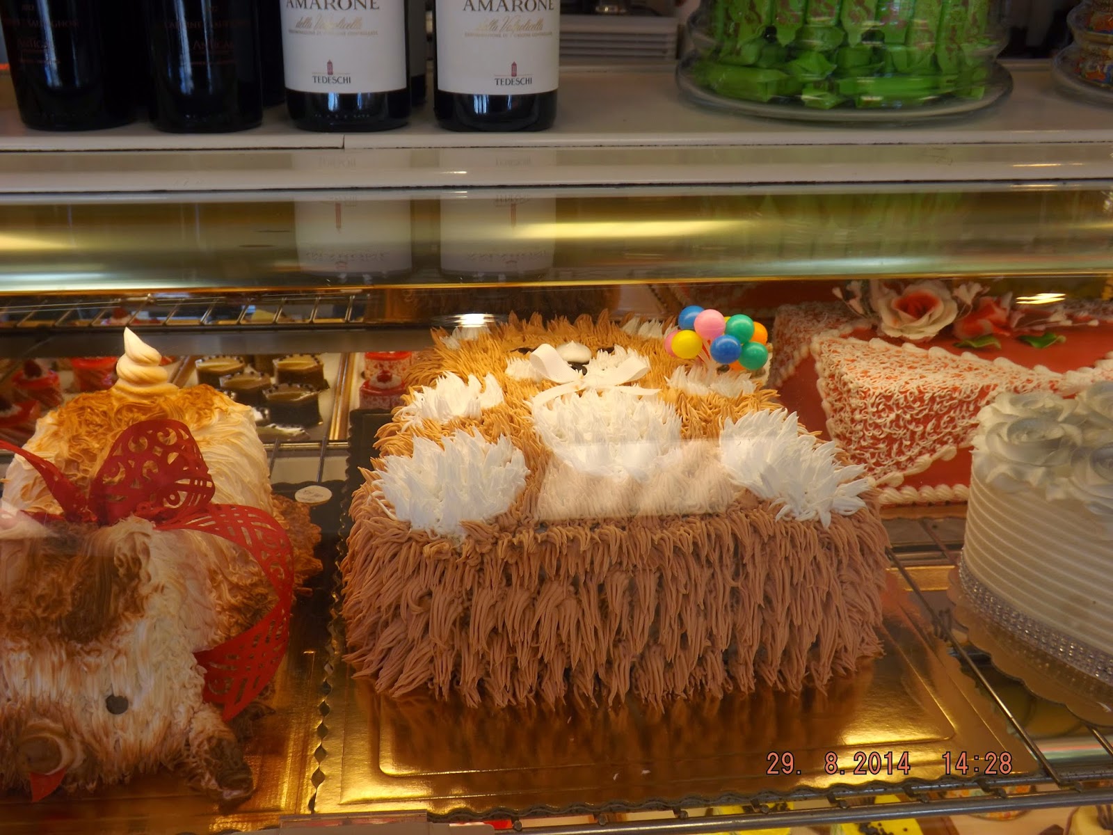 Up to Speed Paradise Cafe and Bakery, Glendale California