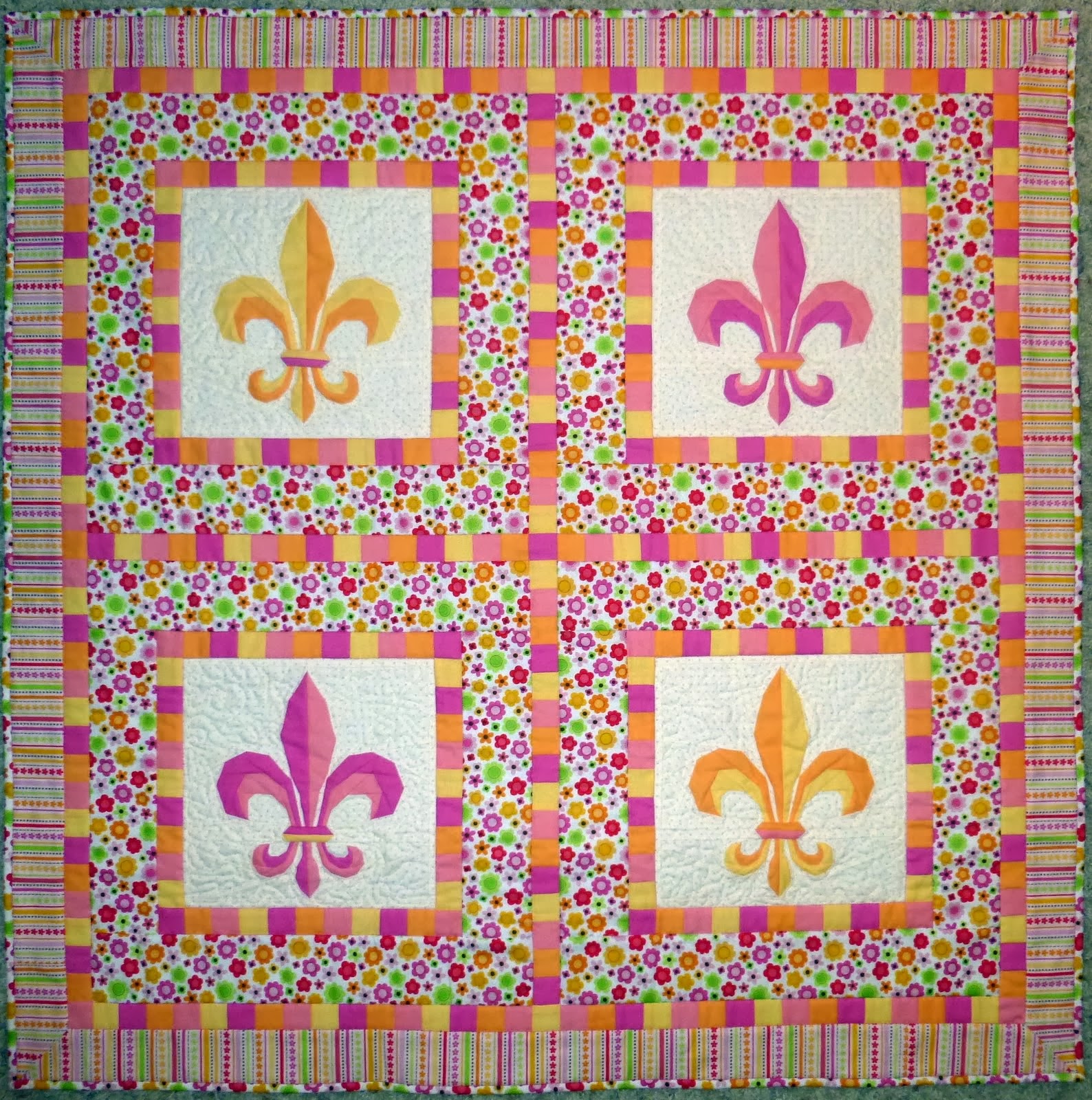 Fleur de Lis Flourish Quilt Pattern Pieced/Applique TF 