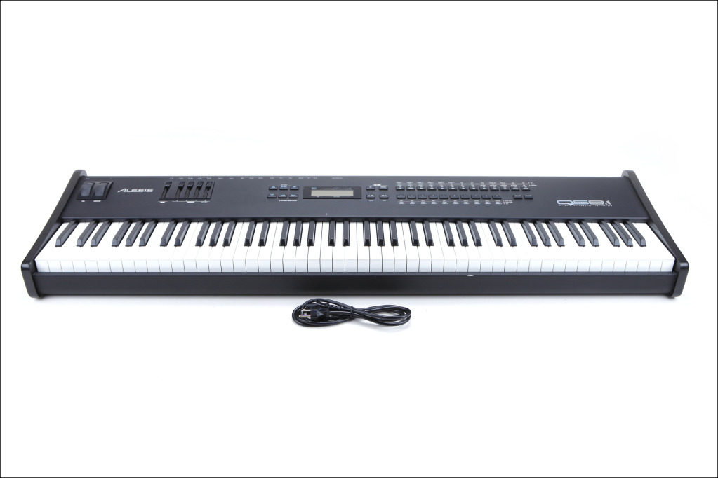 MATRIXSYNTHB Alesis QS8.1 keyboard/synthesizer