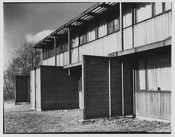 A Sometime Architourist Aluminum City Terrace New Kensington Pa