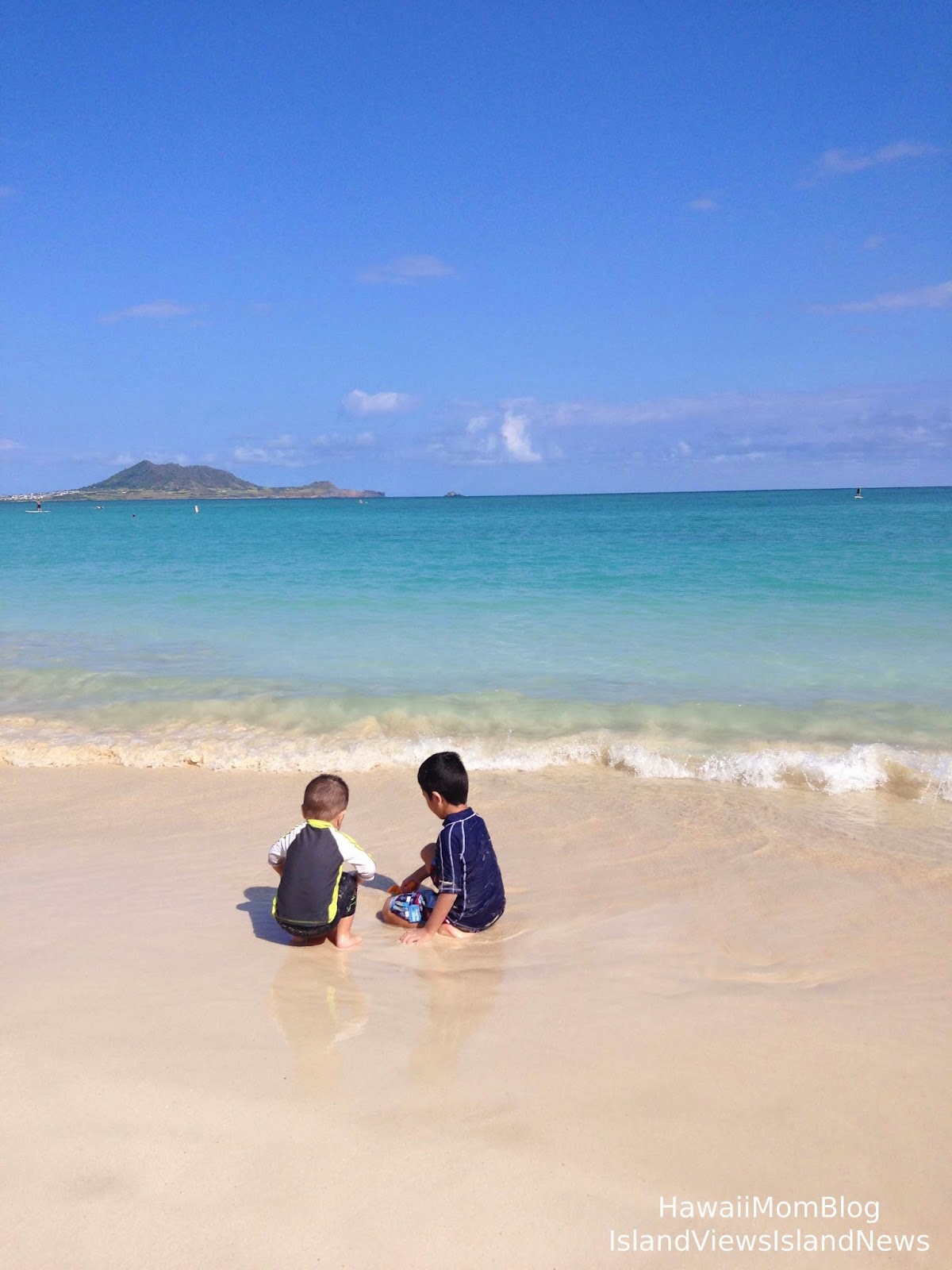 Hawaii Mom Blog Kailua Beach Park