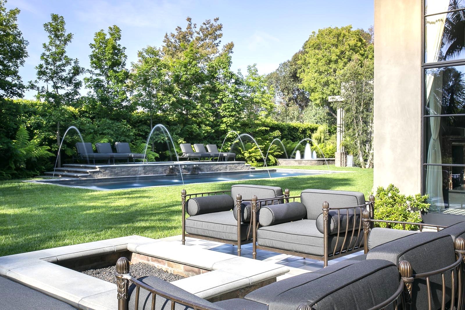 COCOCOZY: $25 MILLION DOLLAR ART DECO STYLE ESTATE - SEE THIS HOUSE