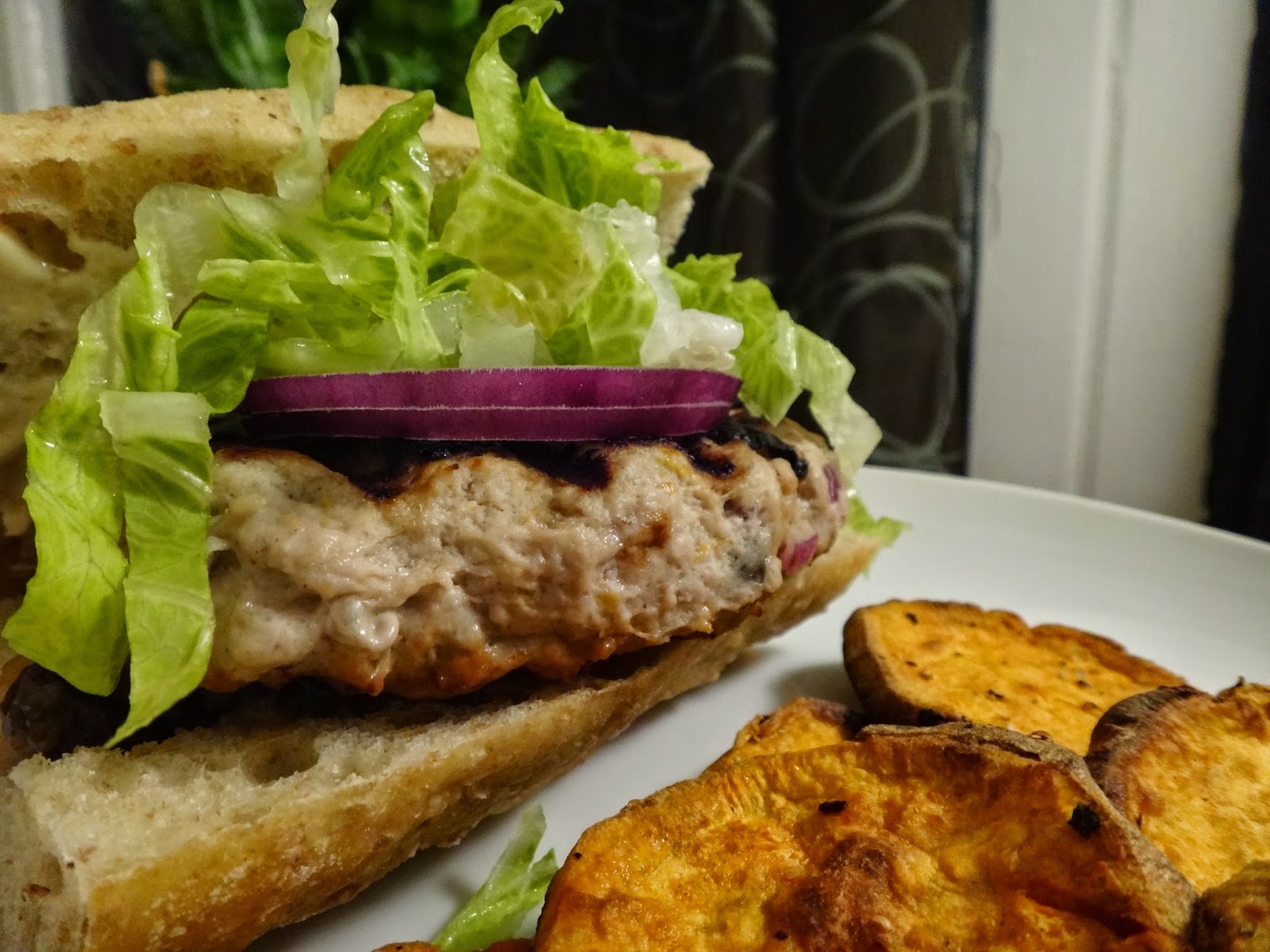 Turkey Burgers with Mango Chutney