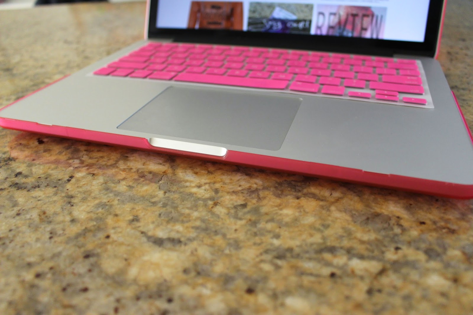 iPriszz NEW Pink Matte Macbook Pro Retina Laptop Case