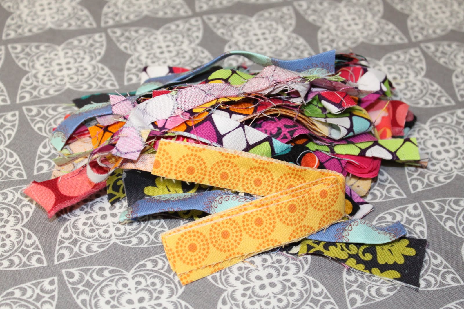 the lovely poppy [[the blog]] tutorial scrap fabric dog collar