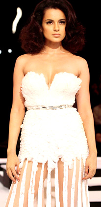 Gorgeous Kangna Ranaut dazzled at the Blenders Pride Fashion Week