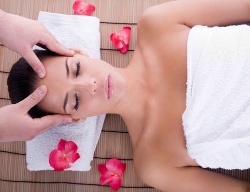 Aromatherapy Massage - What , Why & How ?