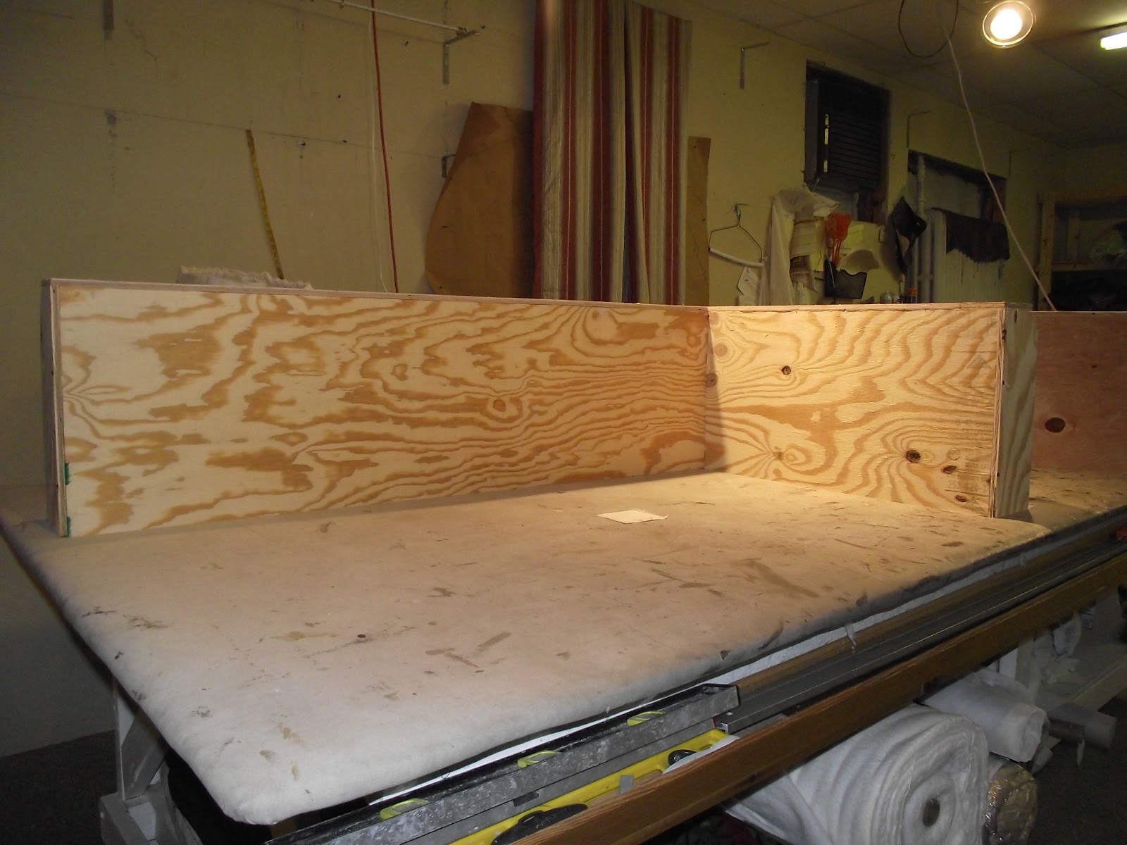 Gantt's Decorating How to make a corner upholstered cornice board