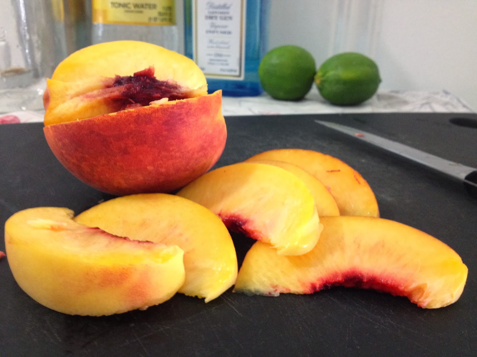 Dutch Plum peach gin fizz & rosemary martini