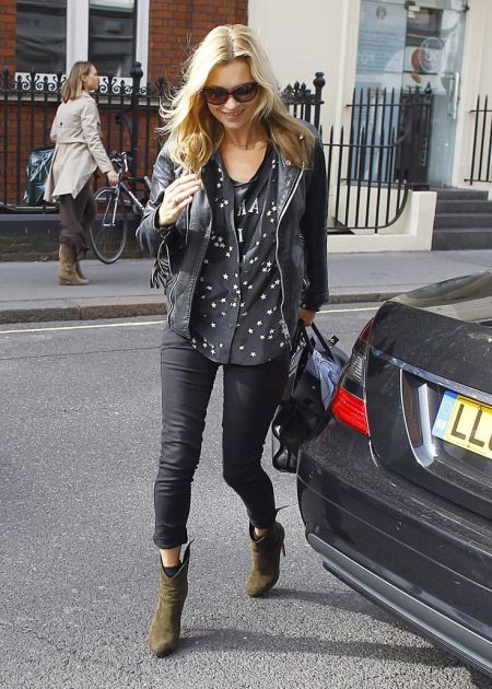 Kate Moss stylish street style black fringe biker jacket with star print shirt outfit
