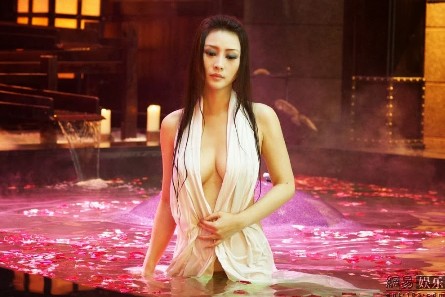 Liu yan naked