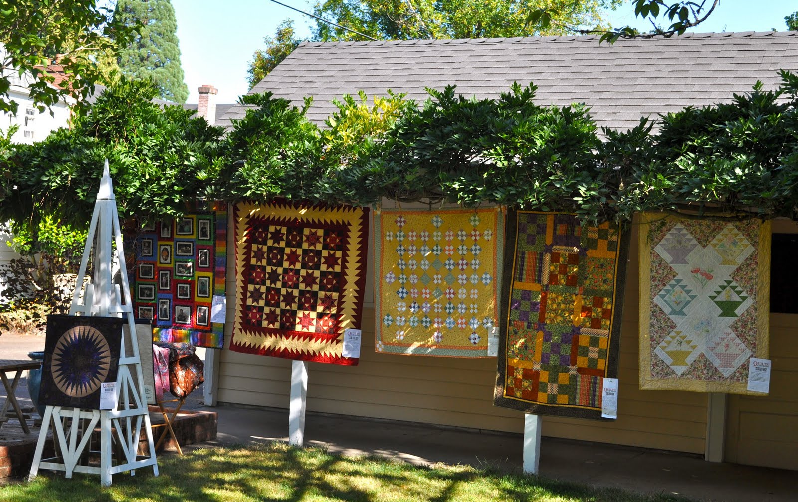 LuAnn Kessi Quilts in Gardens Tour.....2011