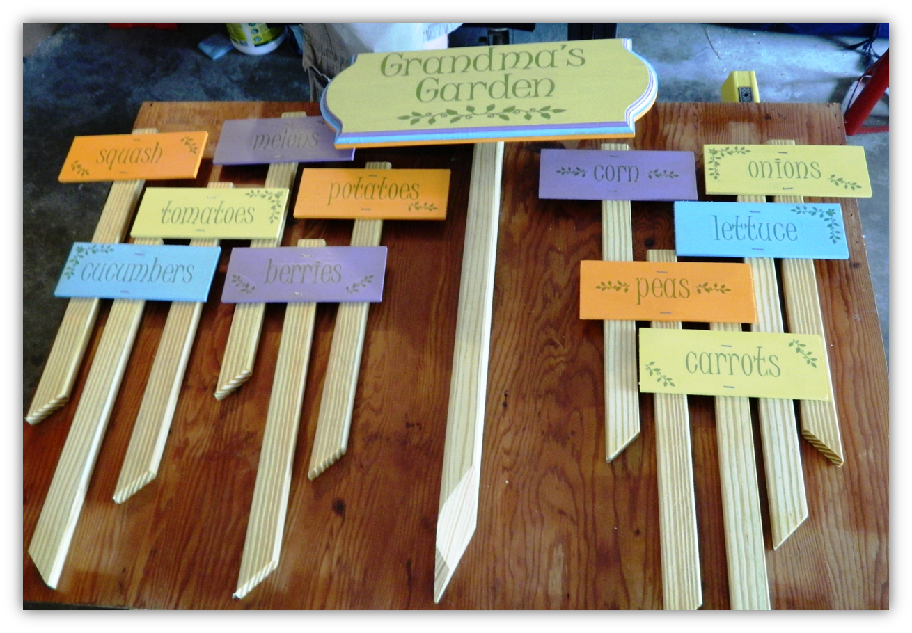 Crafty Kate Grandma's Garden Signs