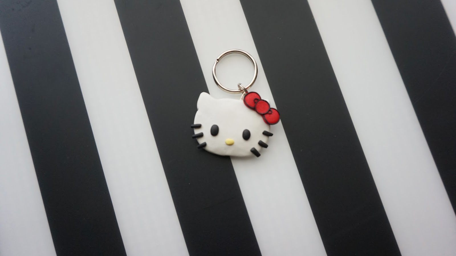 Sew Crazy About Crafting ♥DIY♥ Hello kitty Key Chain