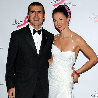 Hollywood Super Stars: Ashley Judd With Husband Images