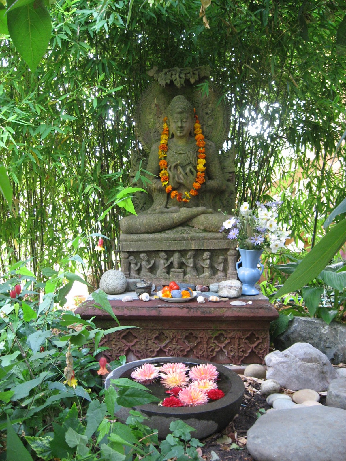 Jeffrey Bale's World of Gardens Garden Altars