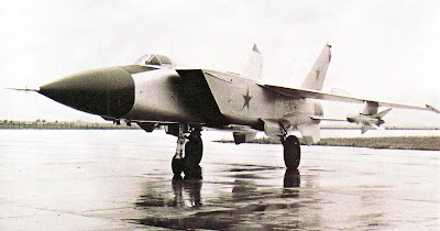 фото МиГ-25