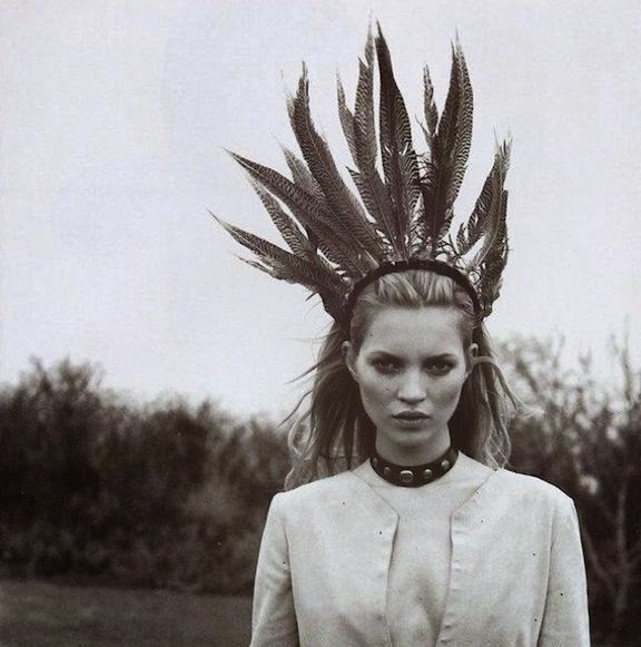 Morably — Kate Moss in Black and White 15 photos