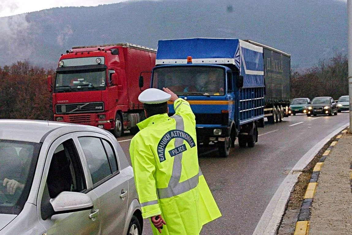 Απαγόρευση κυκλοφορίας φορτηγών για το τριήμερο της Πρωτομαγιάς