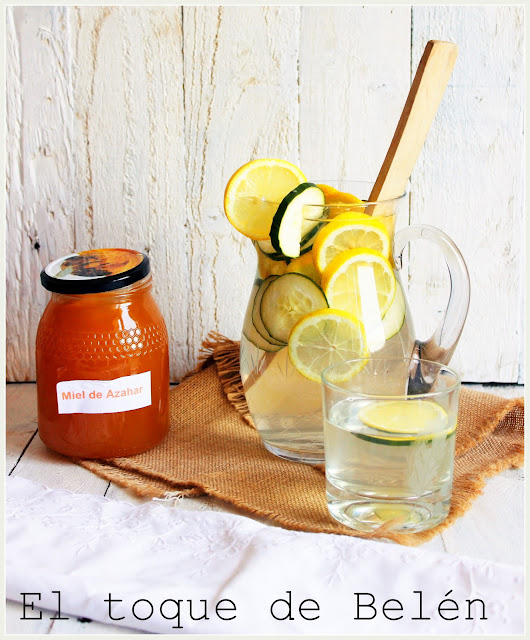 Agua  De Limón , Pepino Y Miel 
