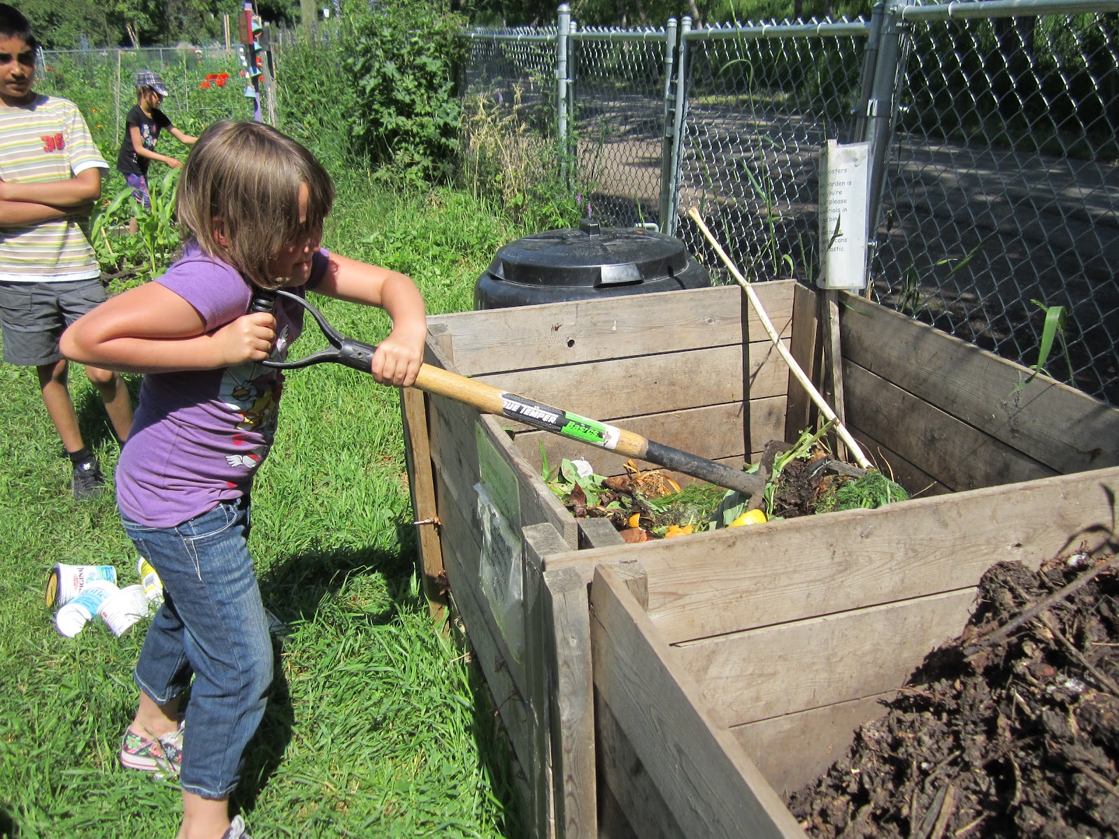 Kids Grow! The Do's and Don'ts of Compost