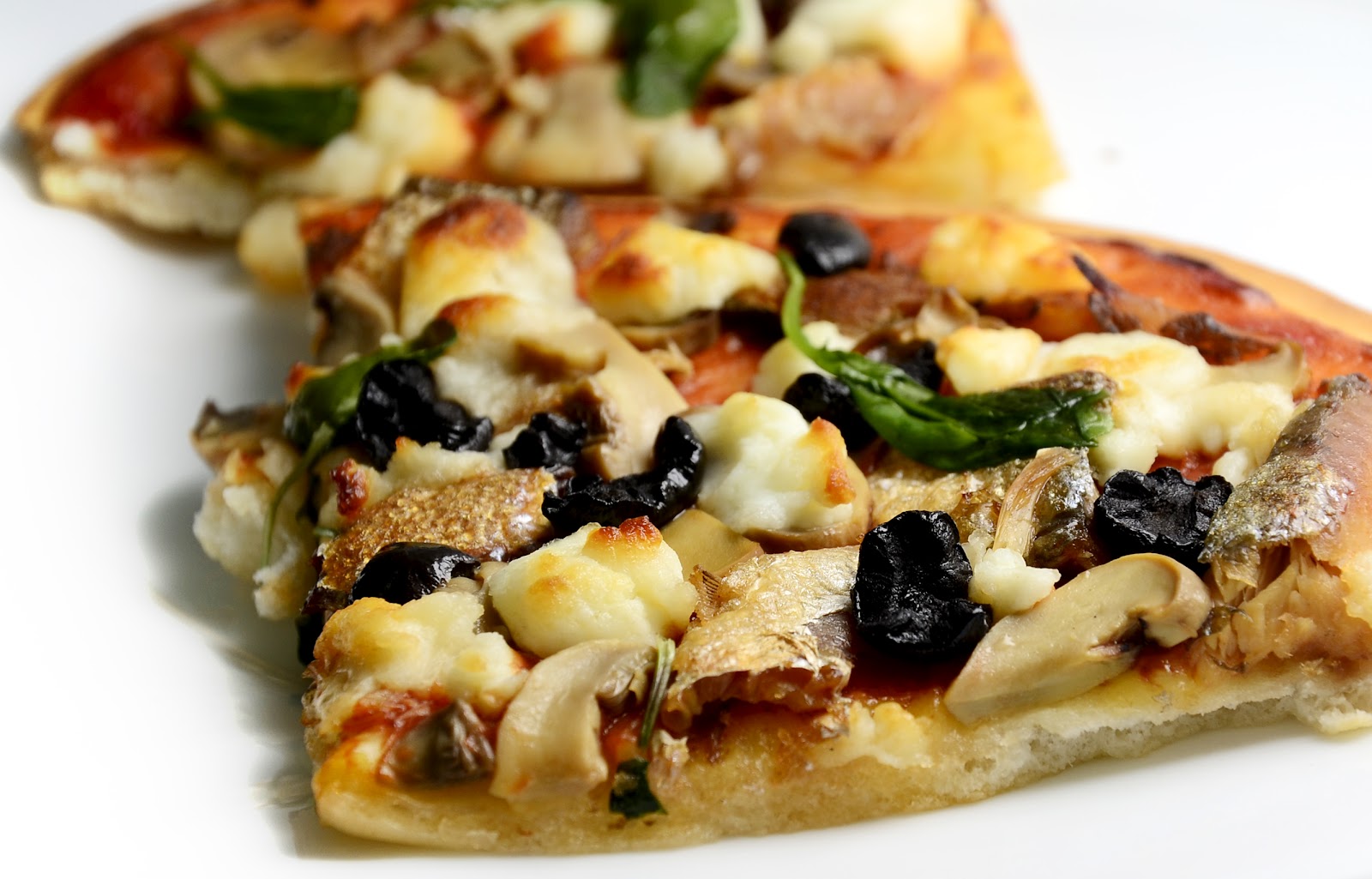 mac centeno Spanish Sardines Pizza