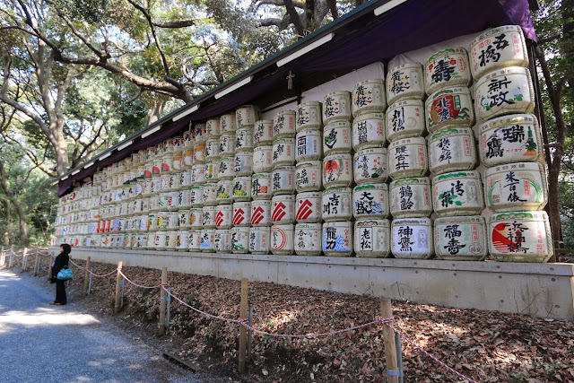 These sake barrels are offered yearly by sake brewers in Jaan to show their respect for the souls of Emperor Meiji and Empress Shoken at Meiji Shrine in Tokyo, Japan These sake barrels are offered yearly by sake brewers in Jaan to show their respect for the souls of Emperor Meiji and Empress Shoken at Meiji Shrine in Tokyo, Japan