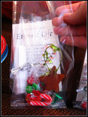Defrump Me: Christmas Evangelism Treat Bags