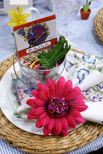 Spring Luncheon {Stage and Table Decoration Ideas}