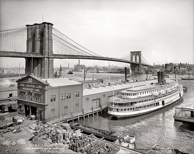 This is What Brooklyn Bridge  Looked Like  in 1905 