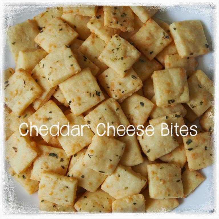 cheddar cheese biscuits by Pris Wang‎ Baking's Corner